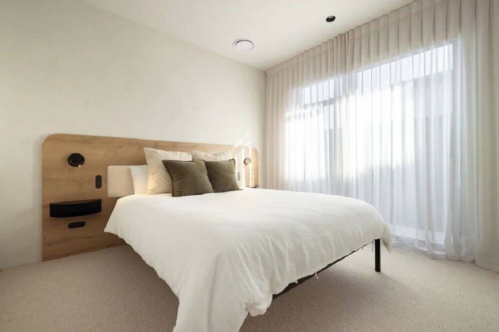 Photo of Bedroom in Poike