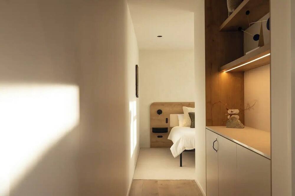 Photo of Others in Poike