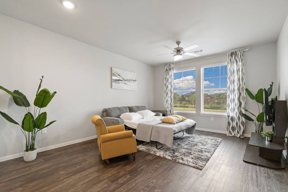 Photo of Livingroom in Little Elm