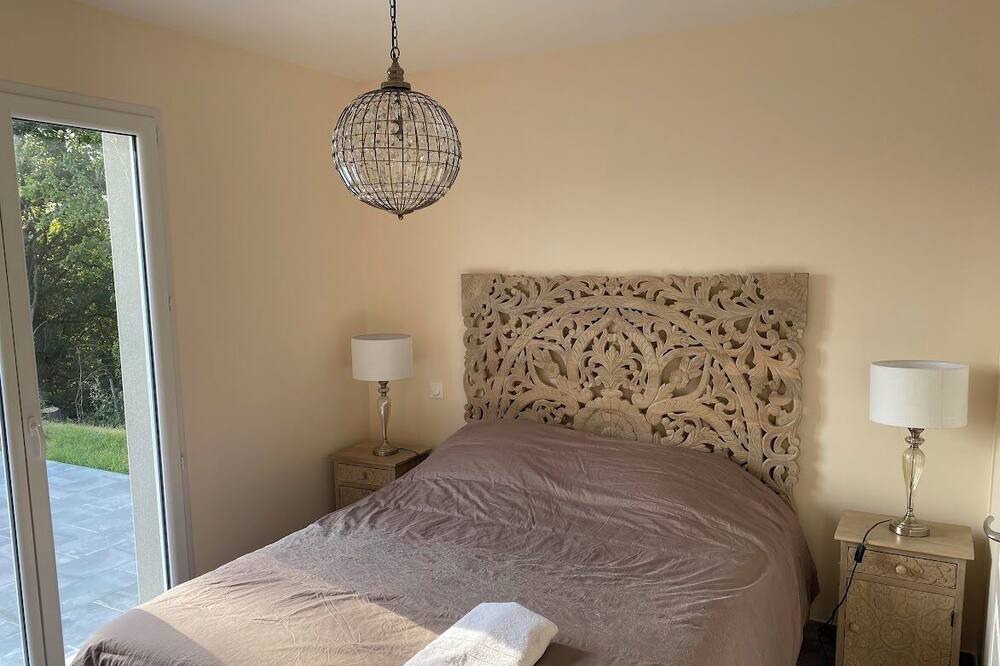 Photo of Bedroom in Montcabrier