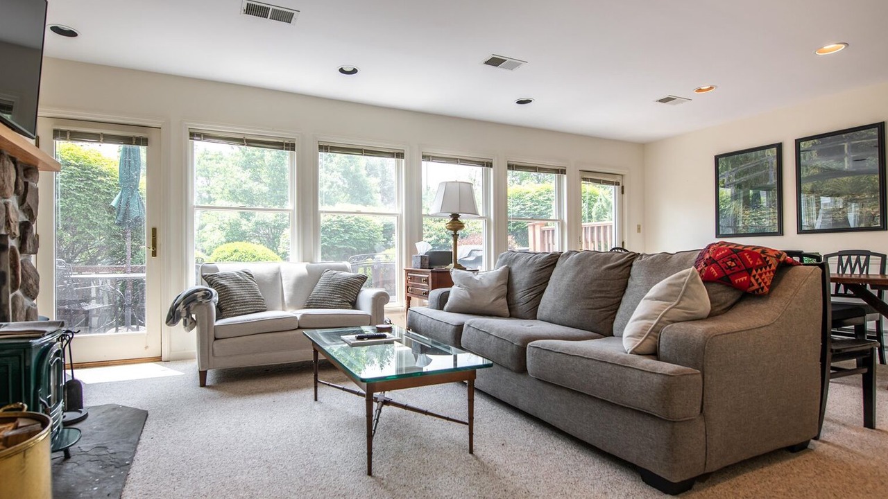 Photo of Livingroom in Eagles Mere