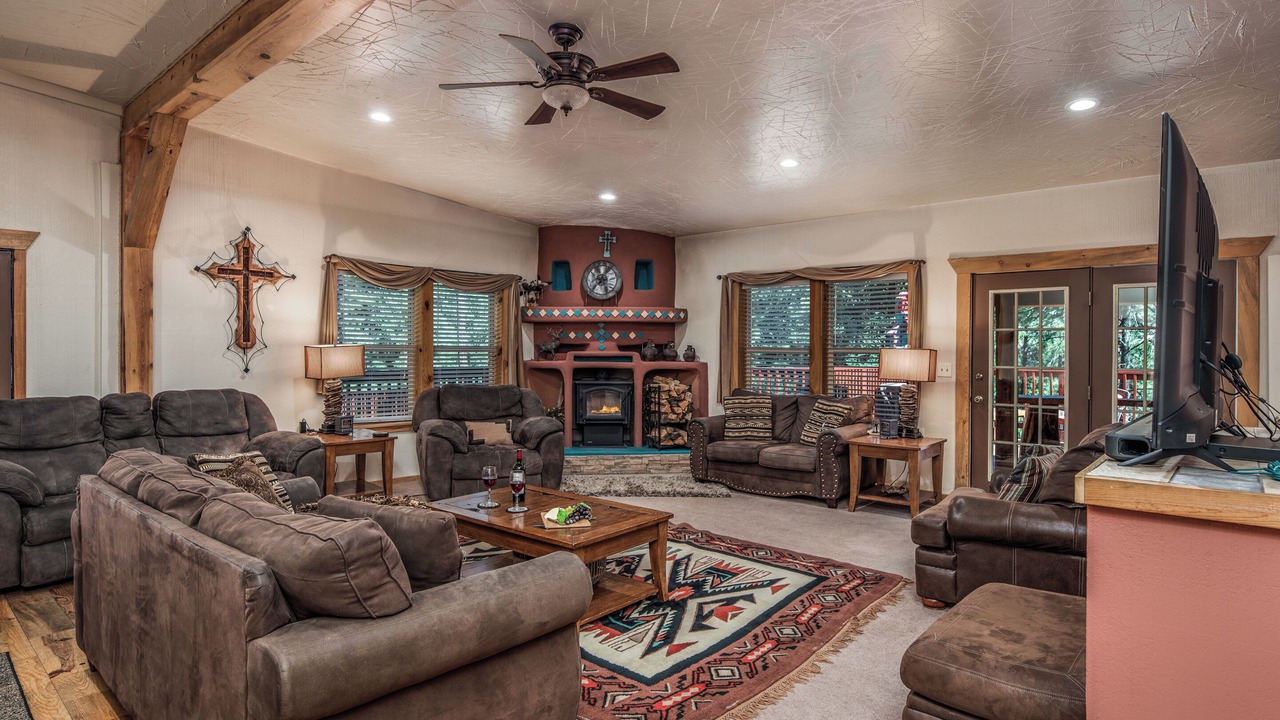 Photo of Livingroom in Ruidoso
