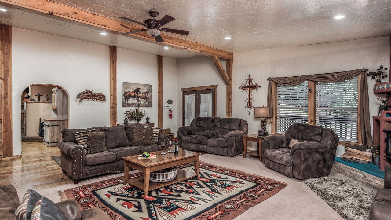 Photo of Livingroom in Ruidoso