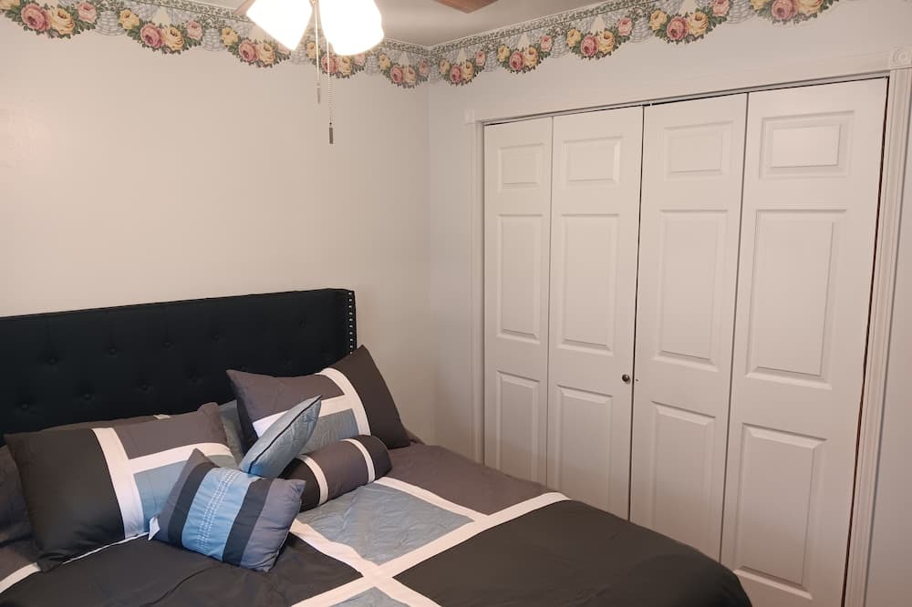 Photo of Bedroom in Granite City