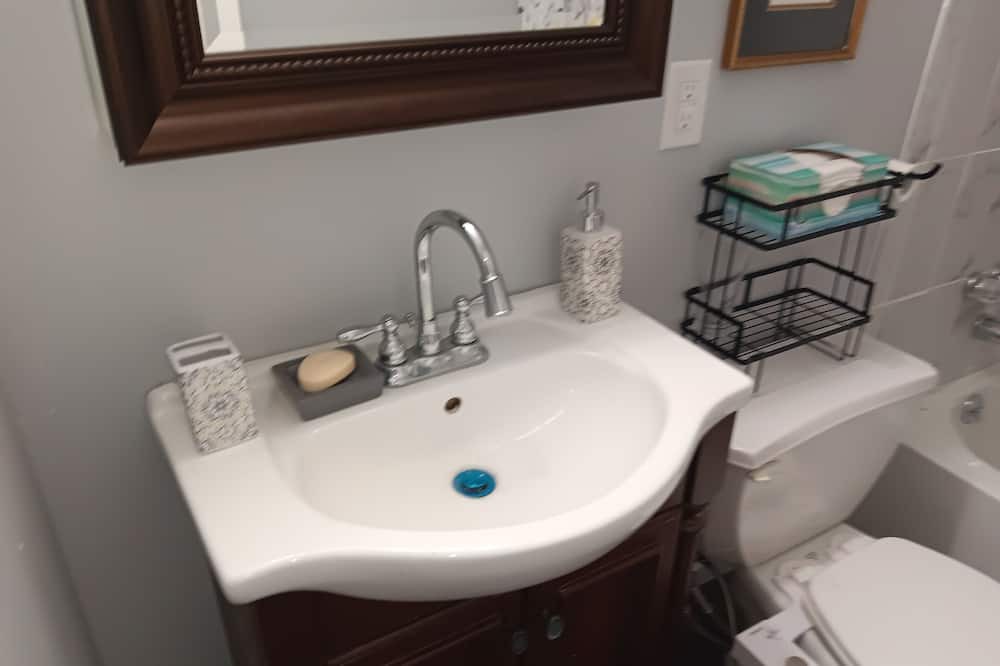 Photo of Bathroom in Granite City