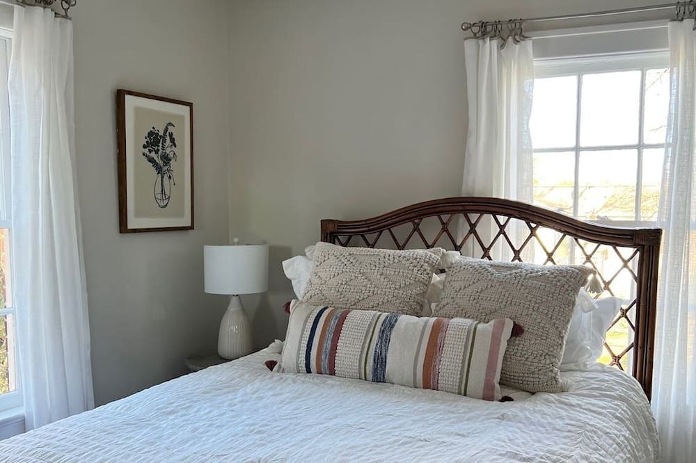 Photo of Bedroom in Downtown