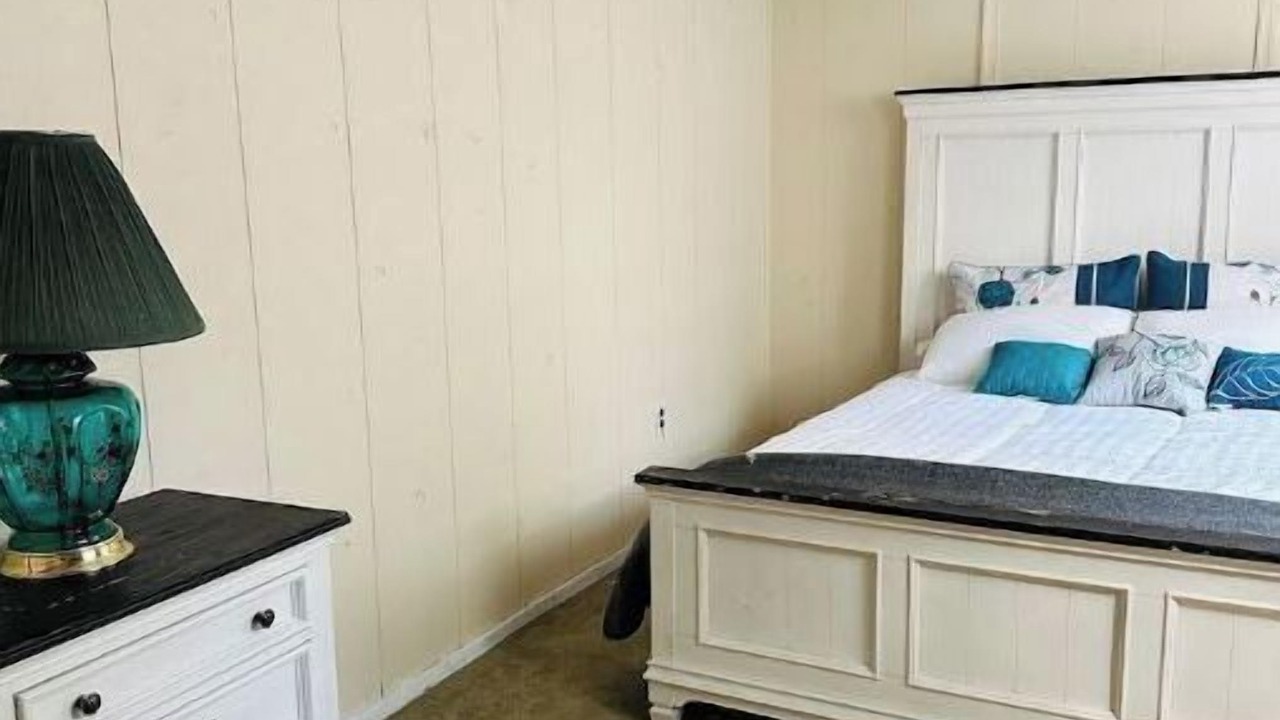 Photo of Bathroom in Newark