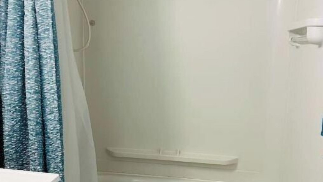 Photo of Bathroom in Newark