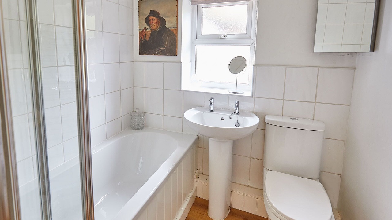 Photo of Others in Wark