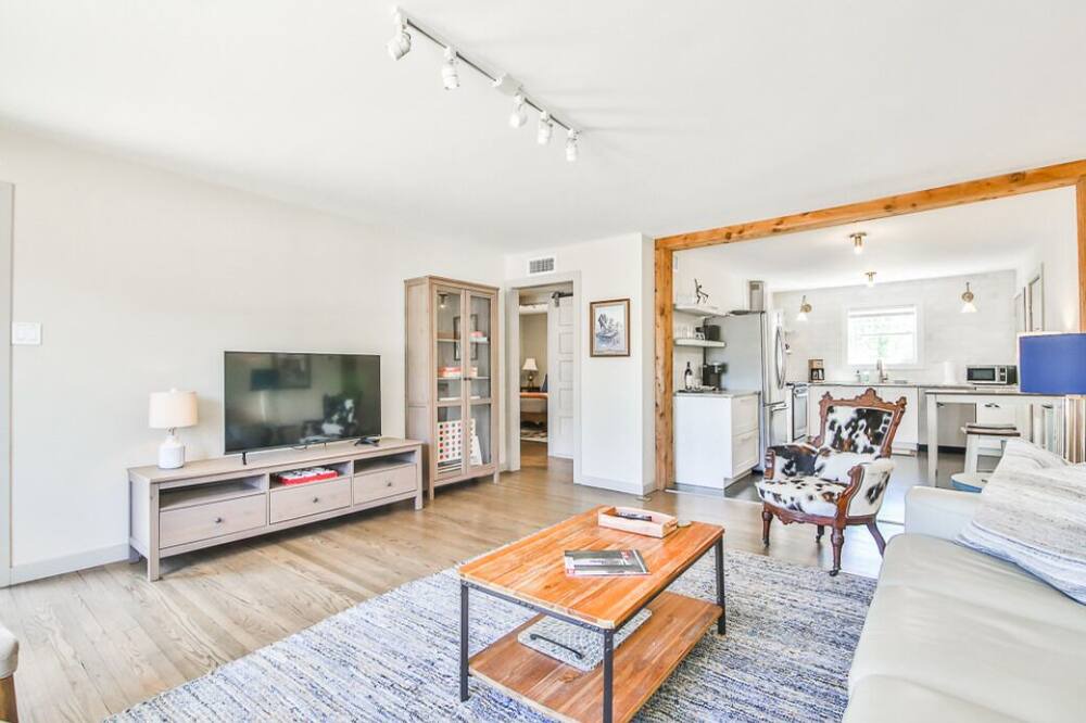Photo of Livingroom in Heart of Lubbock