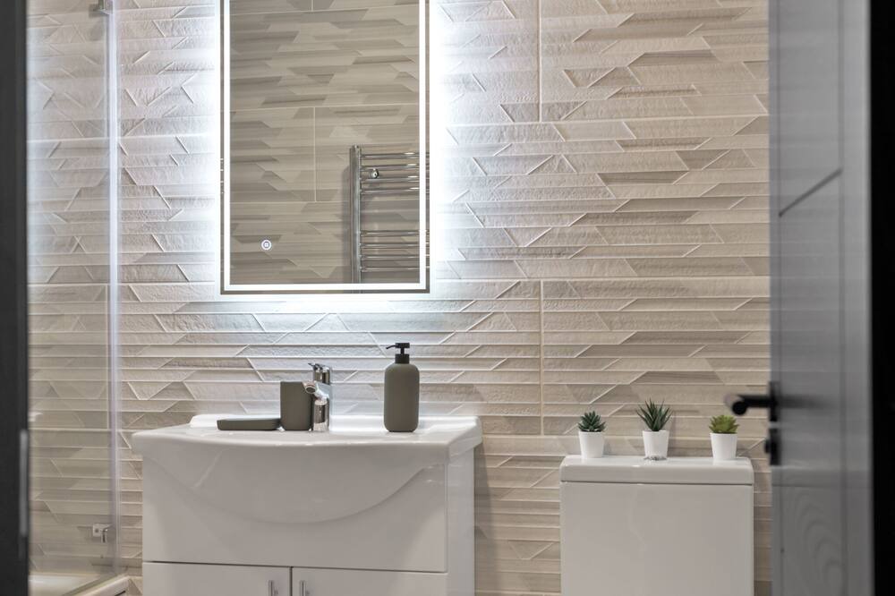 Photo of Bathroom in Elthorne