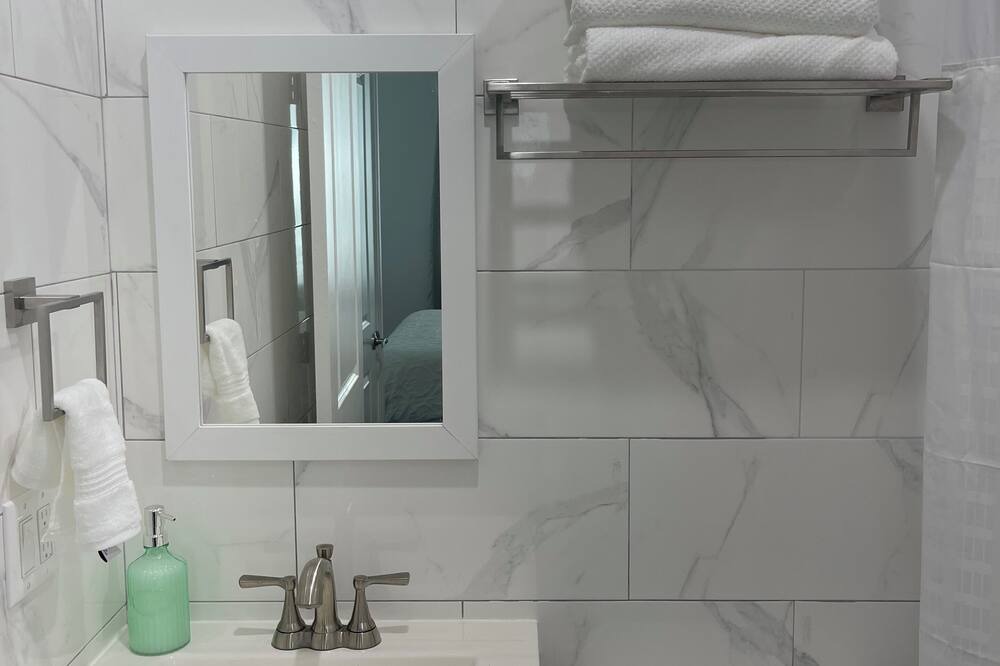 Photo of Bathroom in Williamsbridge