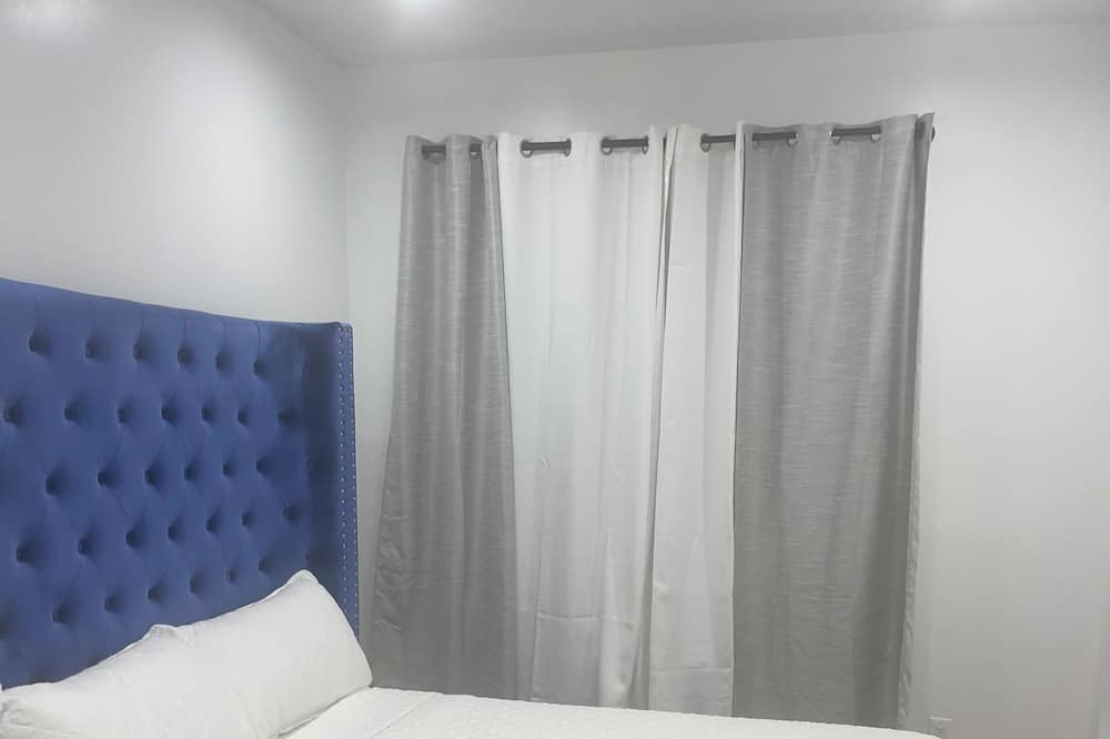 Photo of Bedroom in Williamsbridge