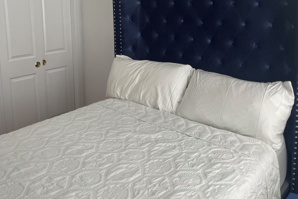 Photo of Bedroom in Williamsbridge