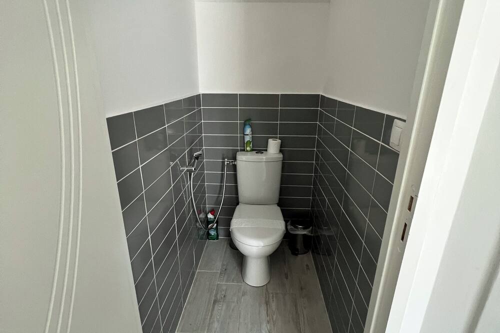 Photo of Bathroom in Laigne-en-Belin