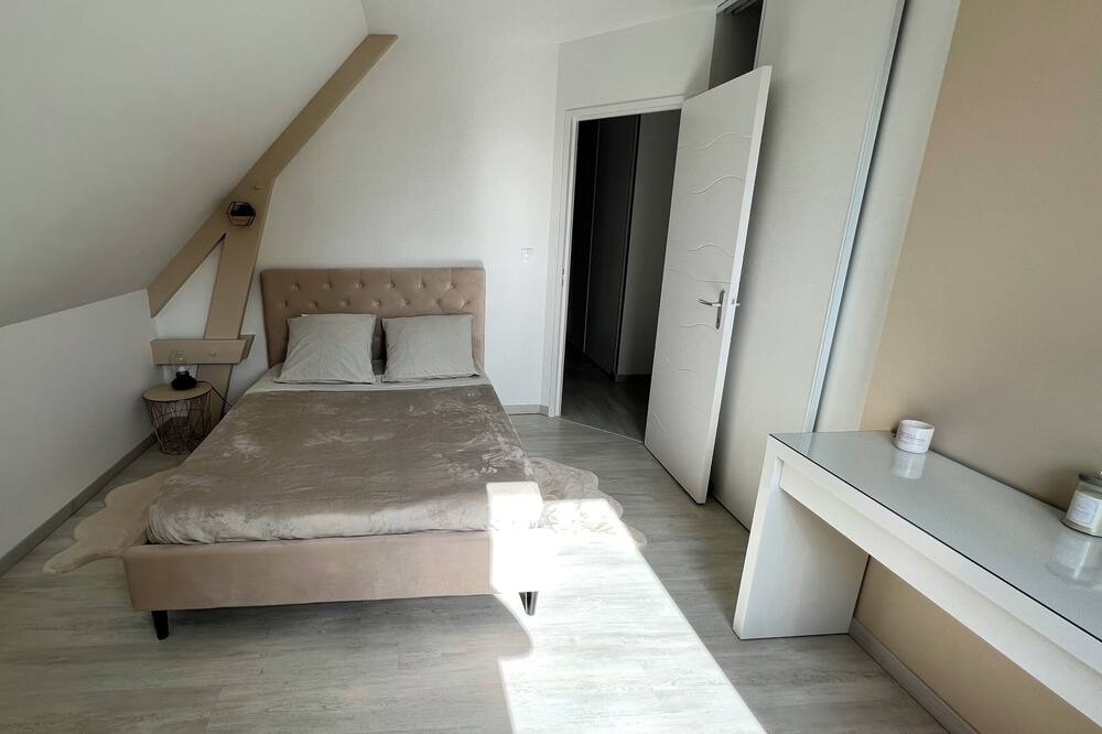 Photo of Bedroom in Laigne-en-Belin