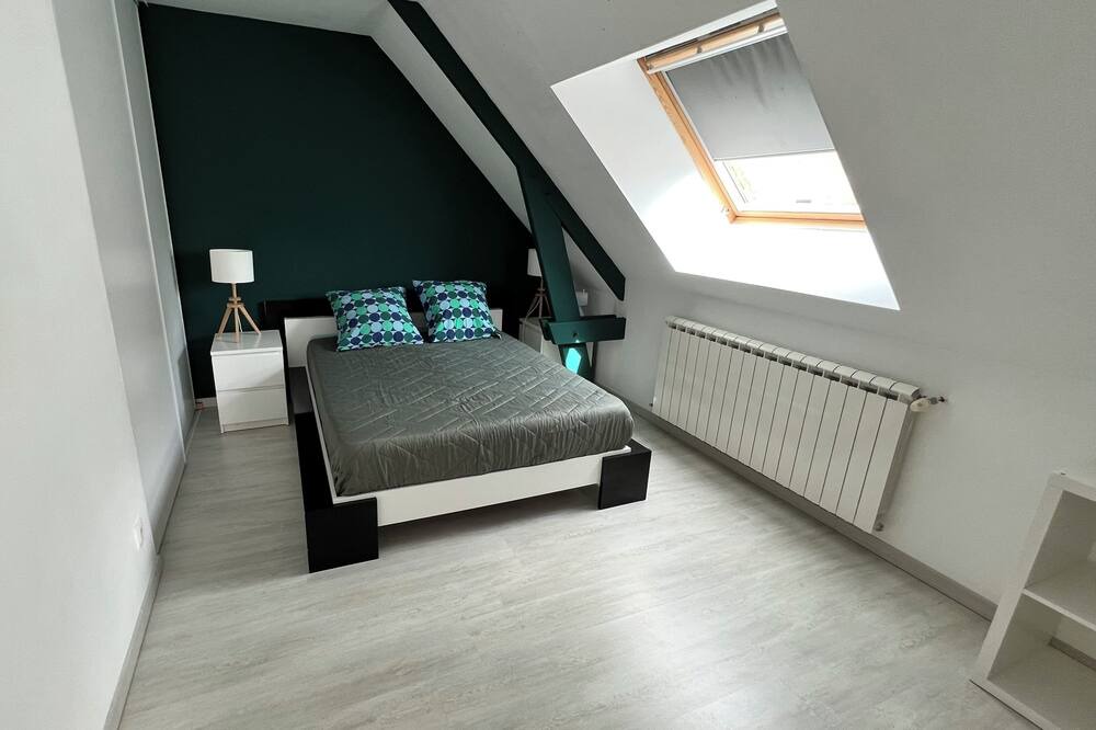 Photo of Bedroom in Laigne-en-Belin