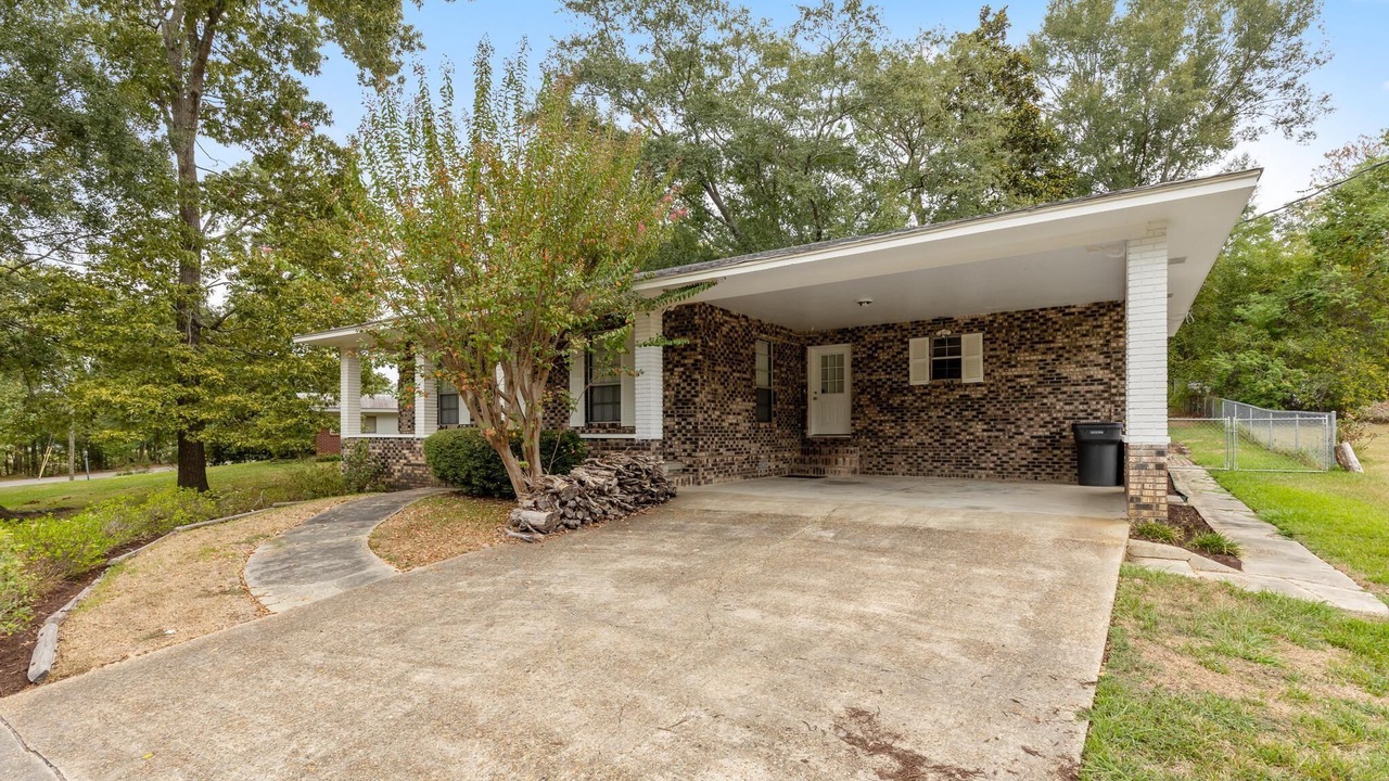 Photo of Outdoor in Hattiesburg