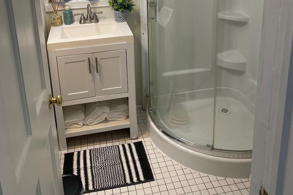 Photo of Bathroom in West Reading