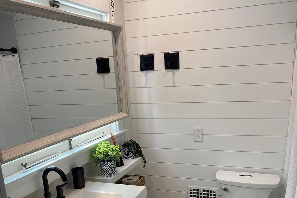 Photo of Bathroom in West Reading