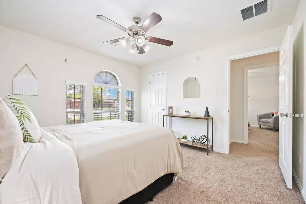 Photo of Bedroom in Manvel