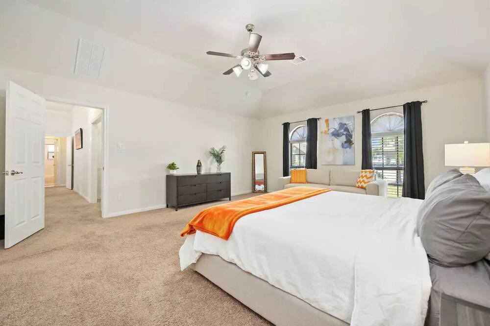 Photo of Bedroom in Manvel
