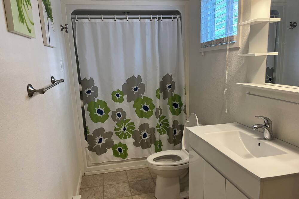 Photo of Bathroom in Pointe du Bois