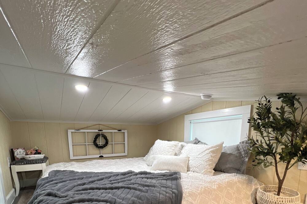 Photo of Bedroom in Plant City