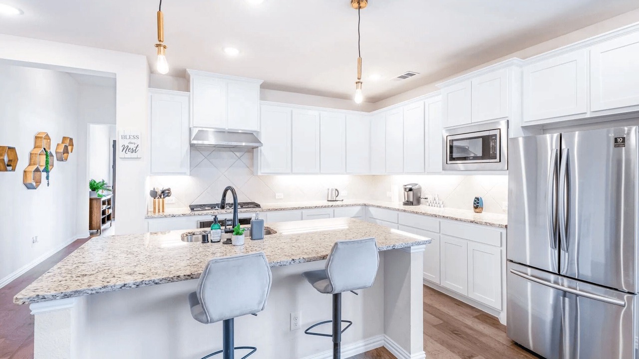 Photo of Kitchen in Aubrey