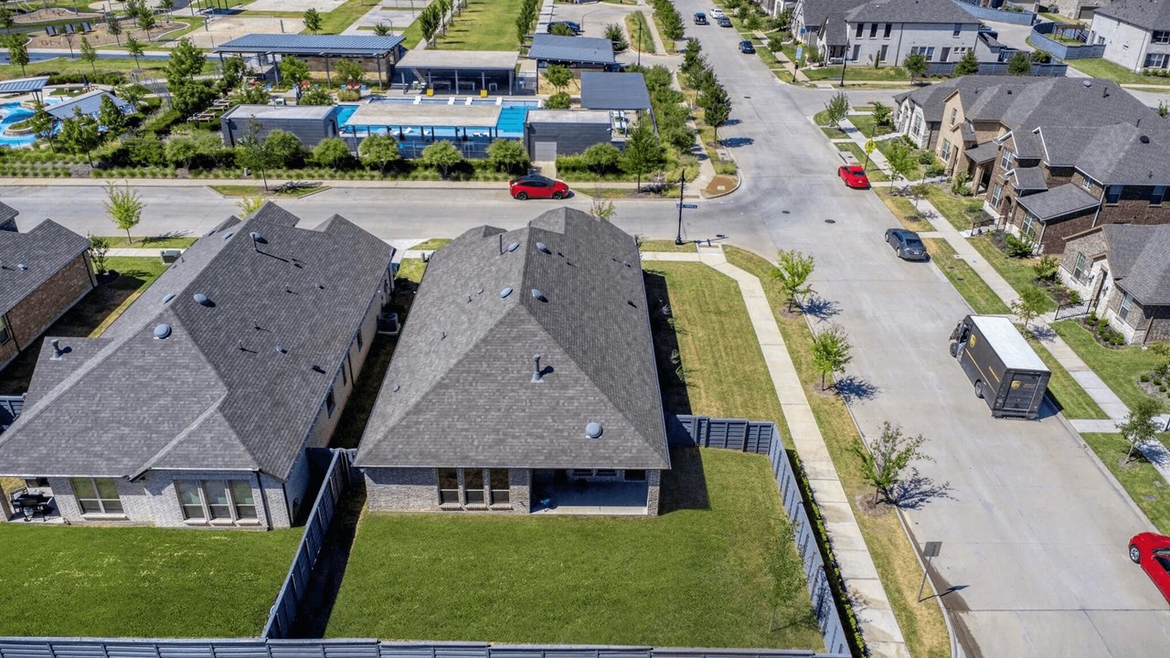 Photo of Outdoor in Aubrey