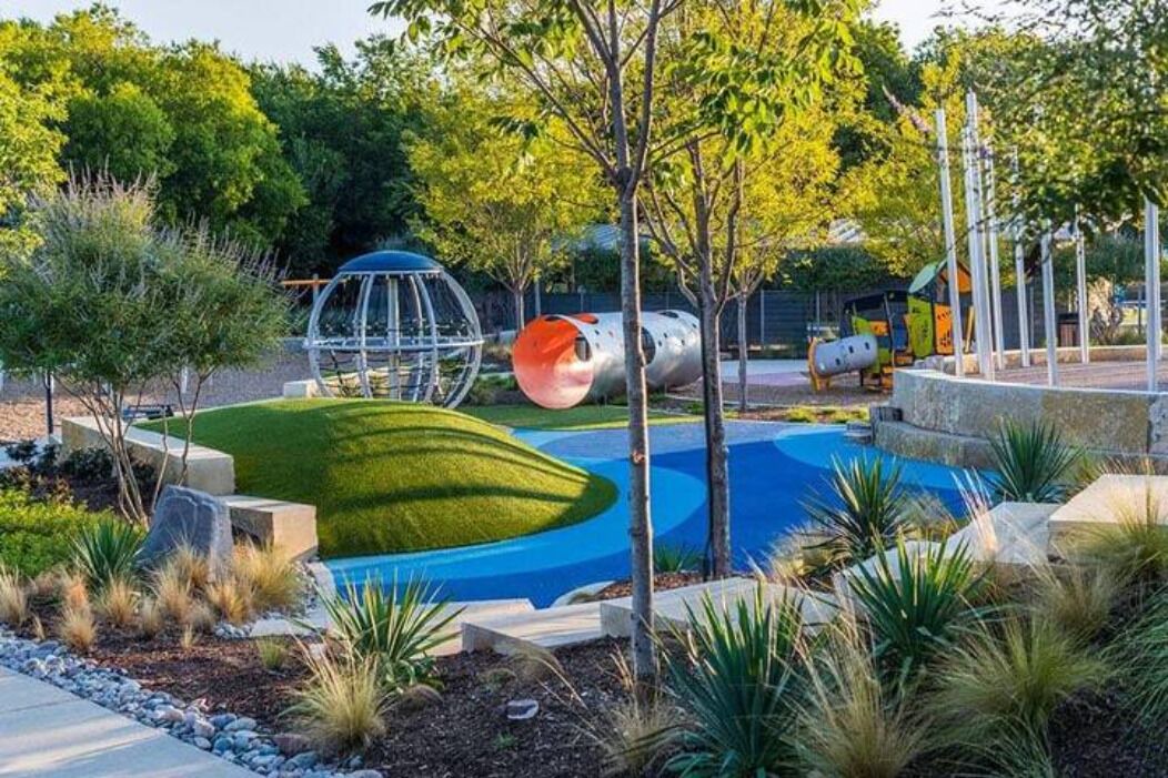 Photo of Outdoor in Aubrey