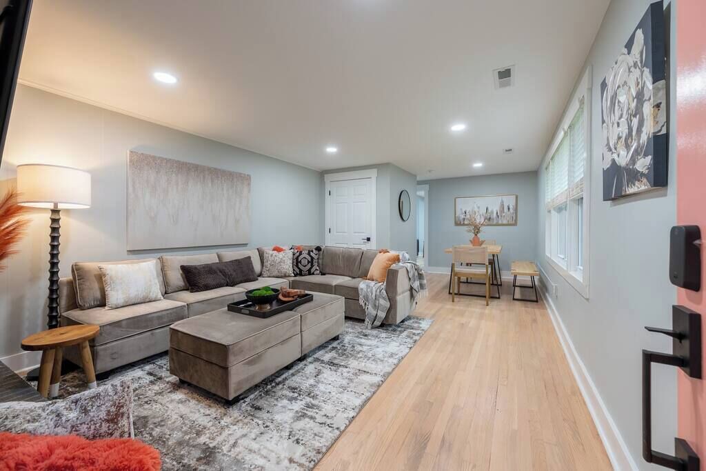 Photo of Livingroom in Blacksburg