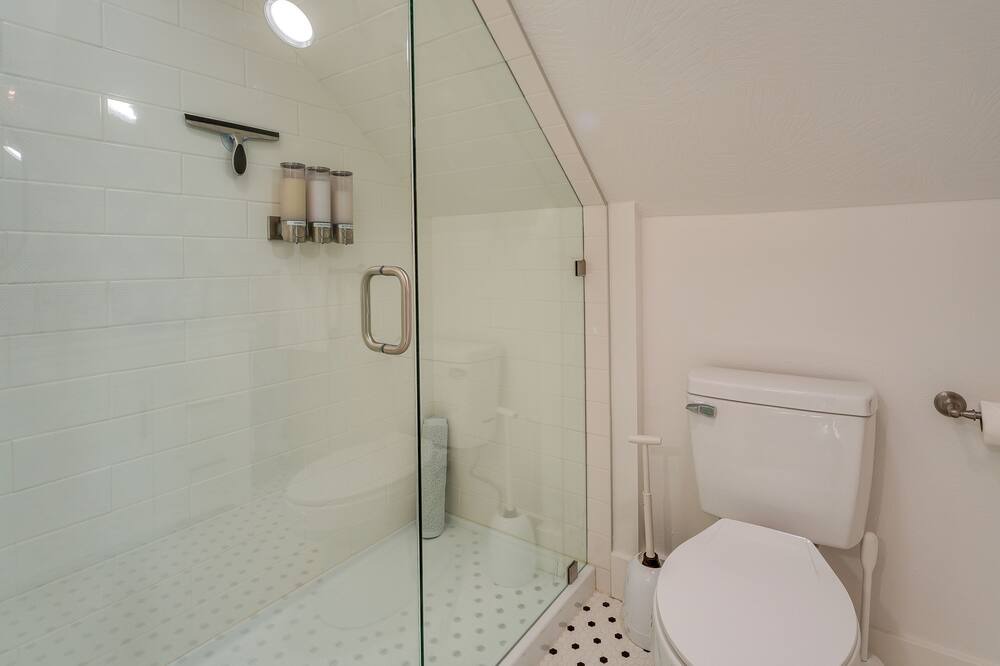 Photo of Bathroom in Ozark