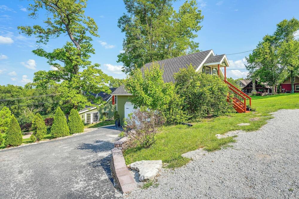 Photo of Outdoor in Ozark