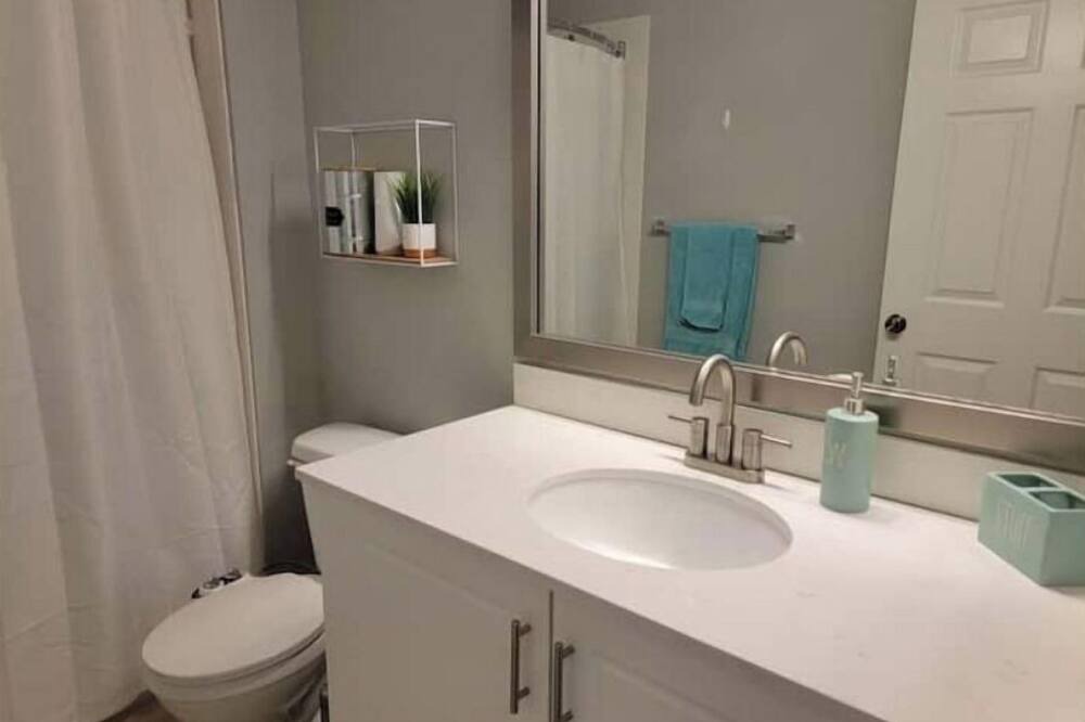 Photo of Bathroom in Thonotosassa