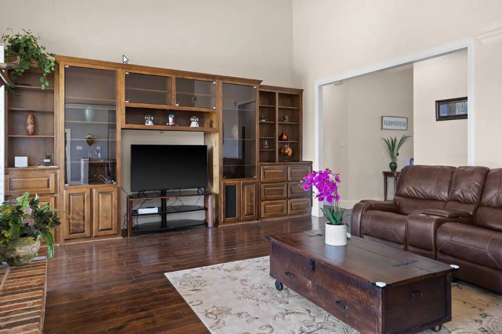 Photo of Livingroom in Fate