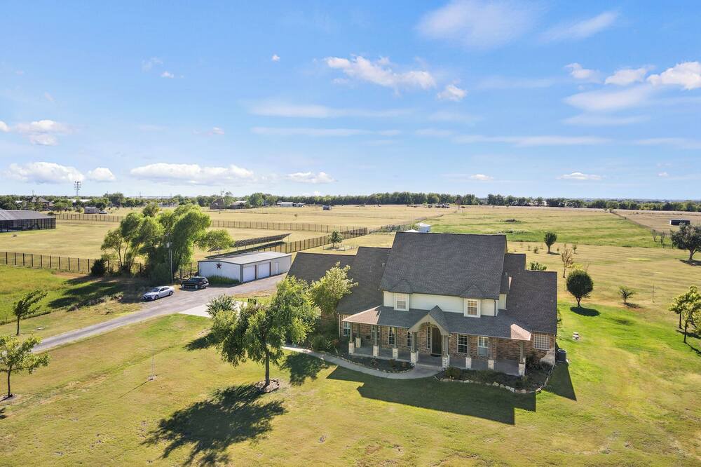 Photo of Outdoor in Fate