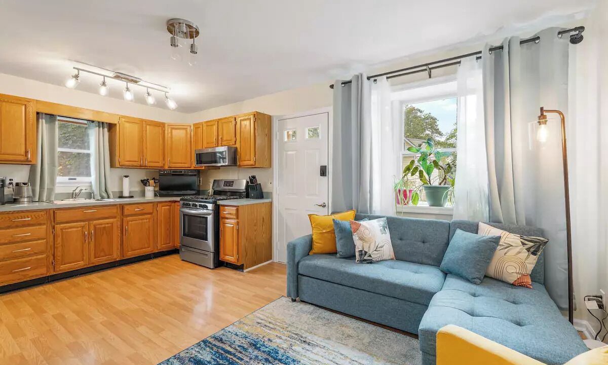 Photo of Livingroom in Foxcroft Square