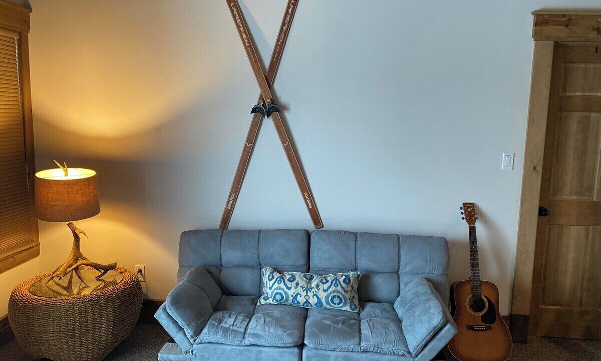 Photo of Livingroom in Ellicottville