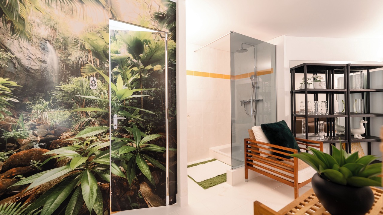 Photo of Bathroom in Rolle