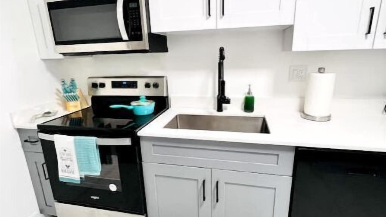 Photo of Kitchen in West Little River