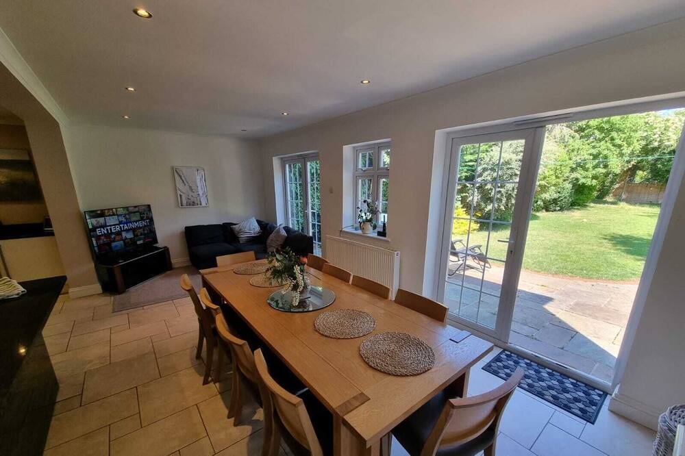 Photo of Others in Luton