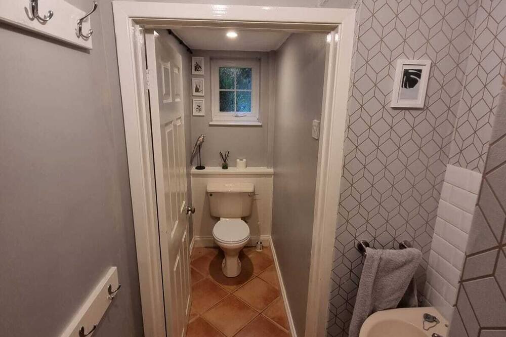 Photo of Bathroom in Luton