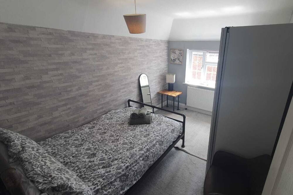 Photo of Bedroom in Luton