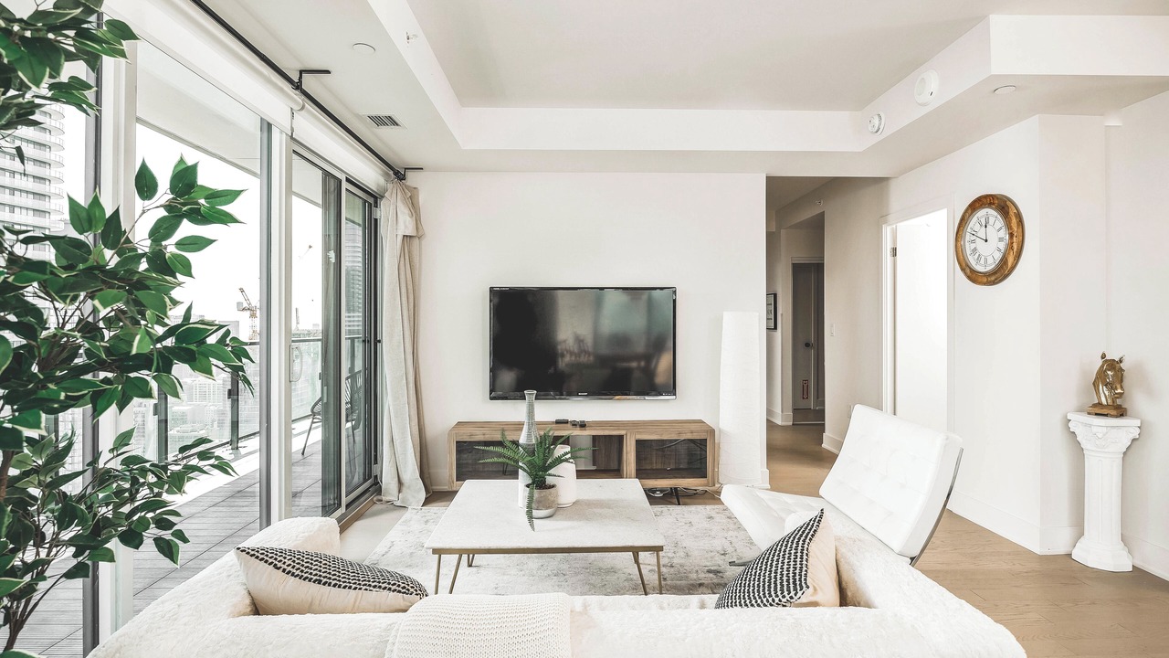 Photo of Livingroom in Church and Wellesley