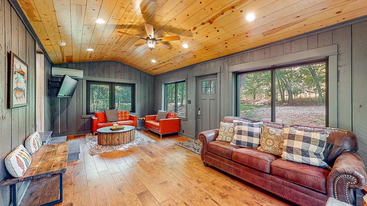 Photo of Livingroom in Bentonville