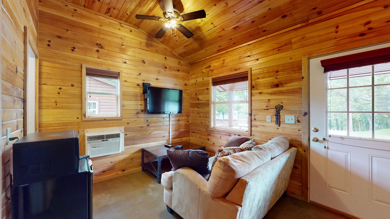 Photo of Livingroom in Maysville