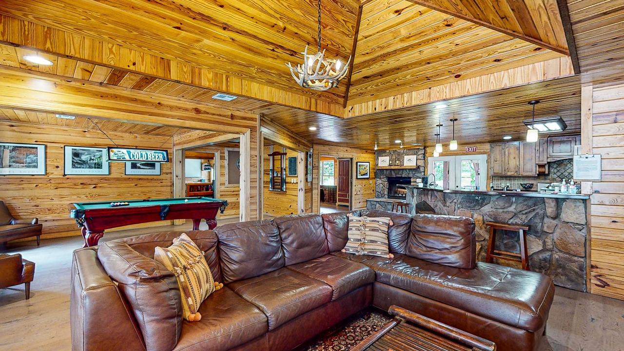 Photo of Livingroom in Maysville