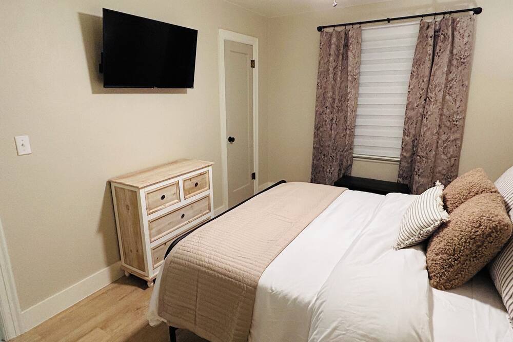 Photo of Bedroom in Perryton