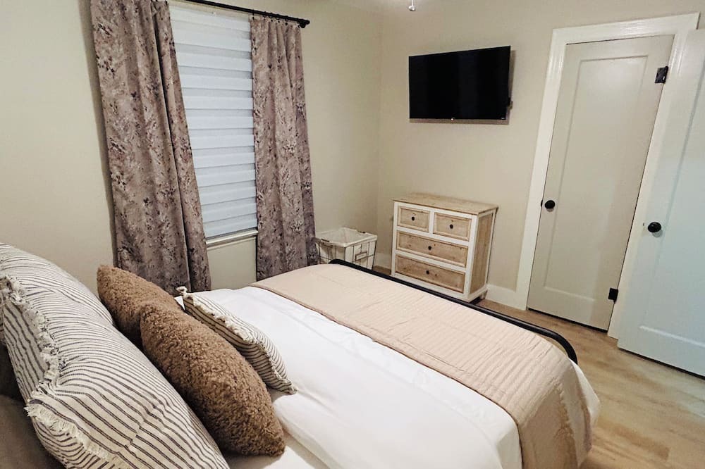Photo of Bedroom in Perryton